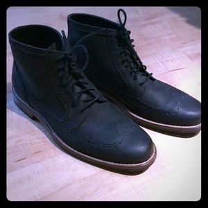 Cole Haan men's size 10m wing-tip boot